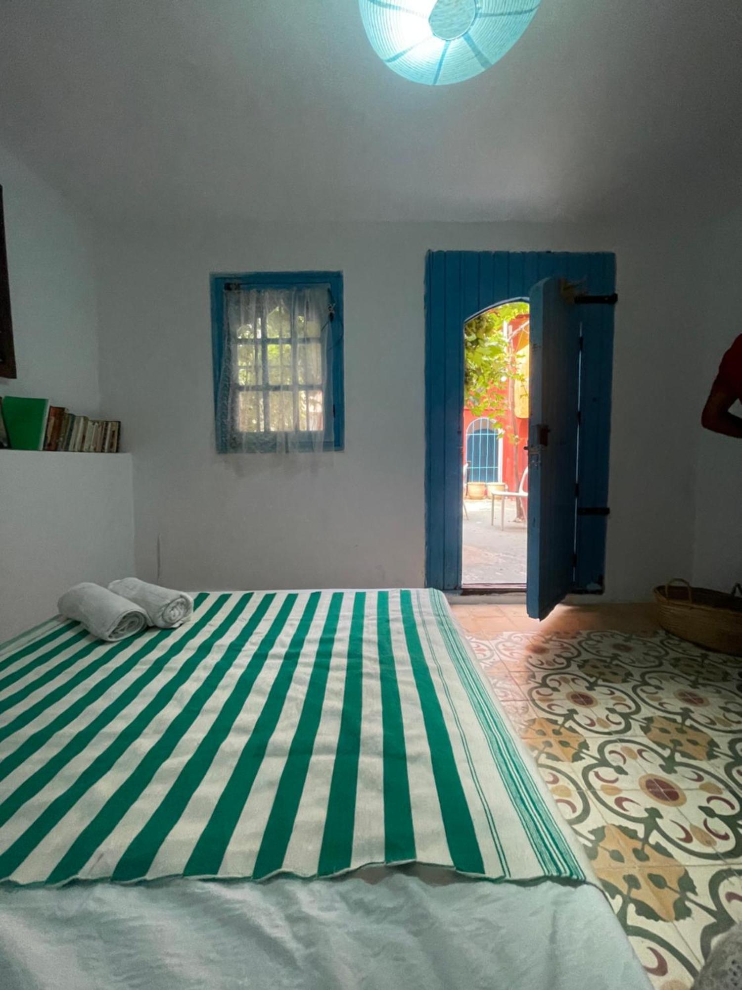 Dar El Pirata Hostel Асила Екстериор снимка