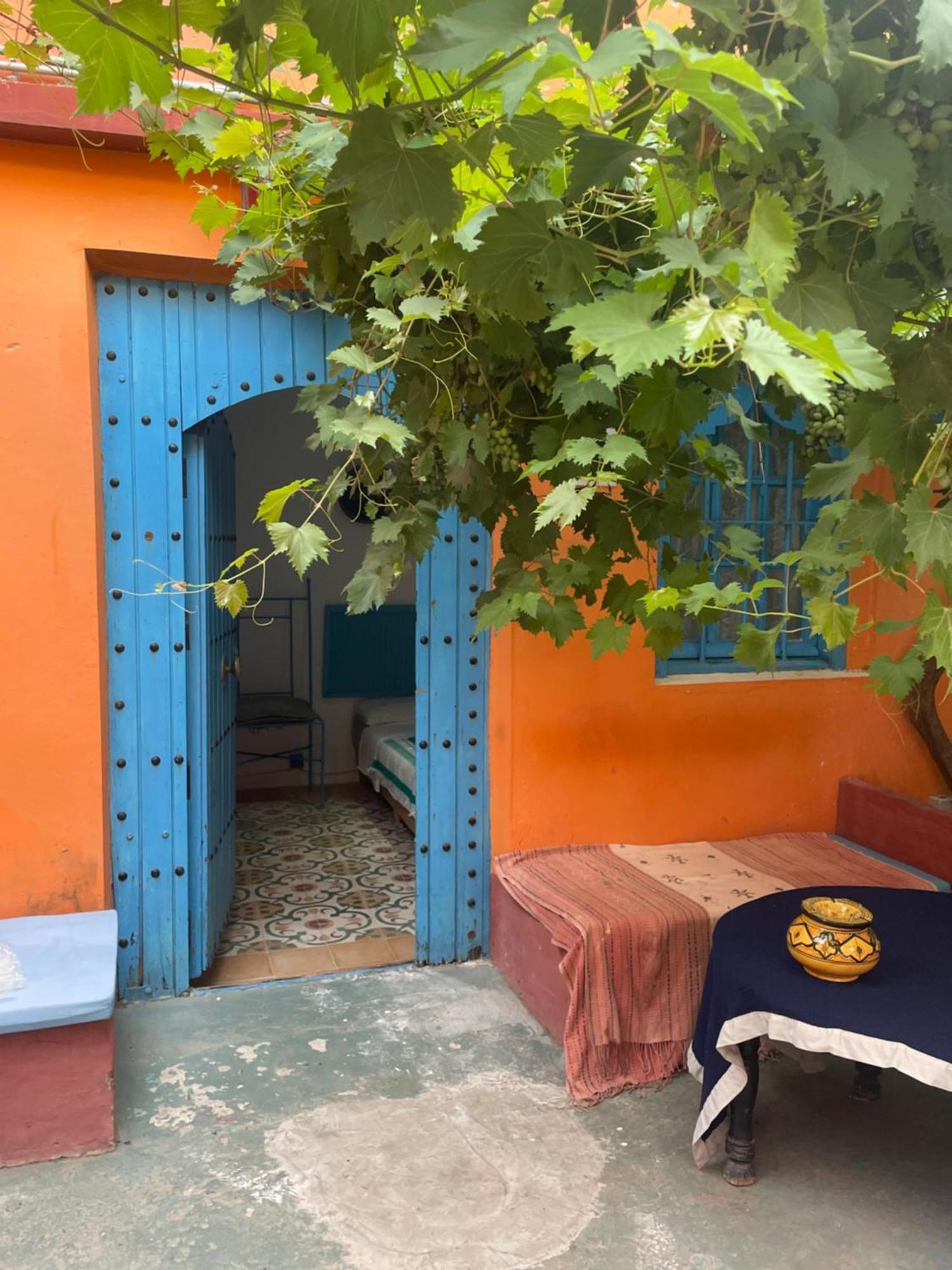 Dar El Pirata Hostel Асила Екстериор снимка